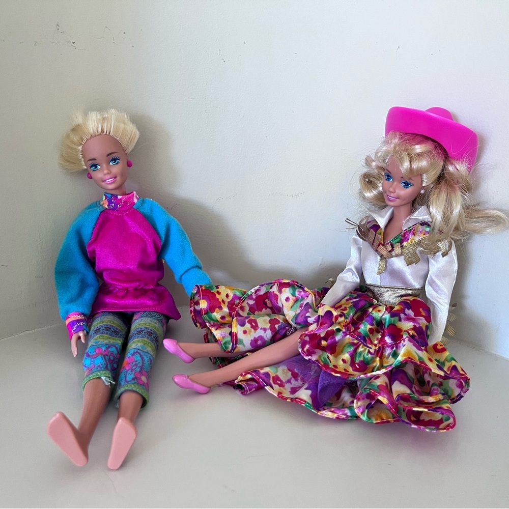 Colorful Fashion Dolls Set